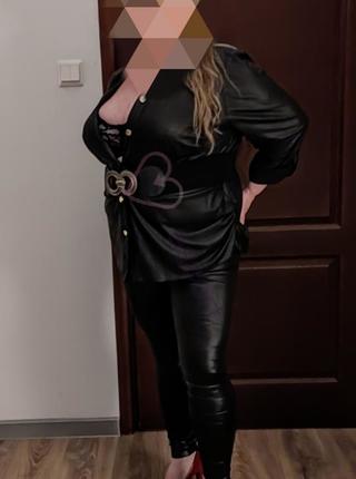 Biust 9 - escort Śrem