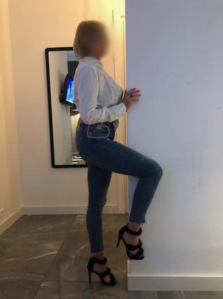 150Dużo pieszczot i pocałunków - escort Poznań