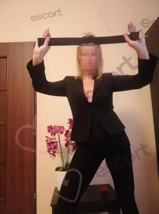 TWOJA PANI - escort 