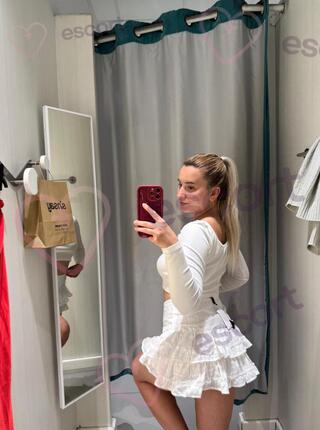 Elena - escort 