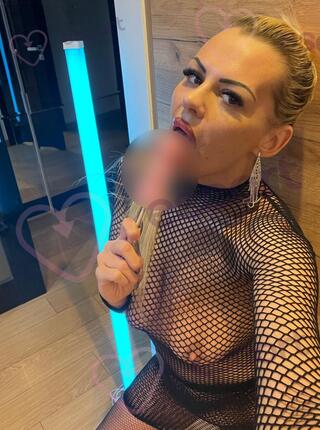 Legendarny Lodzik - escort Poznań