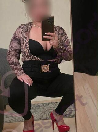 Gorąca Sekretarka - escort Warszawa