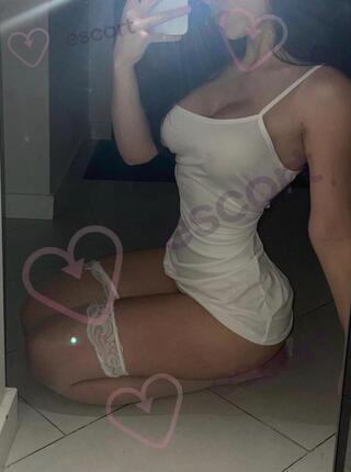Perla - escort 