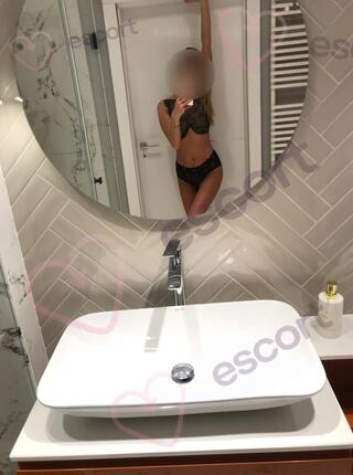 Mała słodka - escort Warszawa