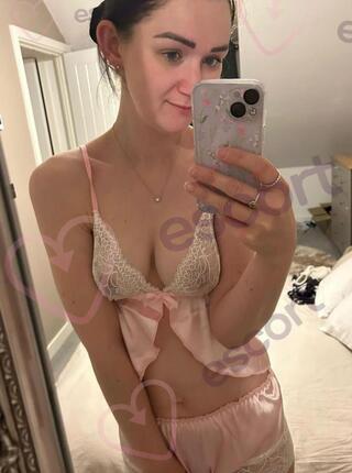 Carolle - escort Eindhoven