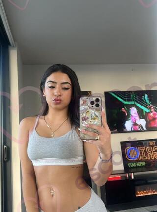 Meli - escort Tirana