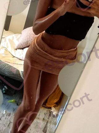Młoda Szparka - escort Warszawa