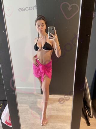 Sarah Vuitton - escort Berlin