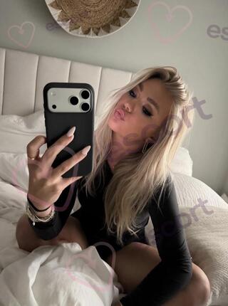 Emma - escort Caen
