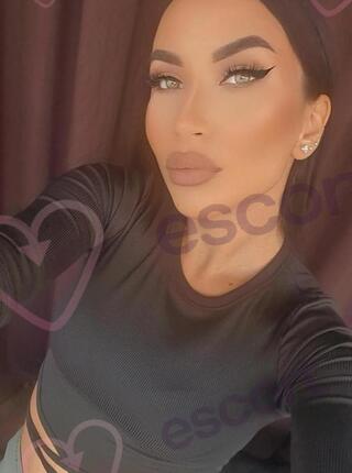 Lina - escort Praga