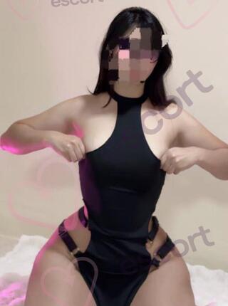 Laury - escort Limassol