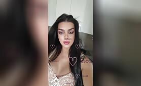 SEXY Morena.. HOT shemale